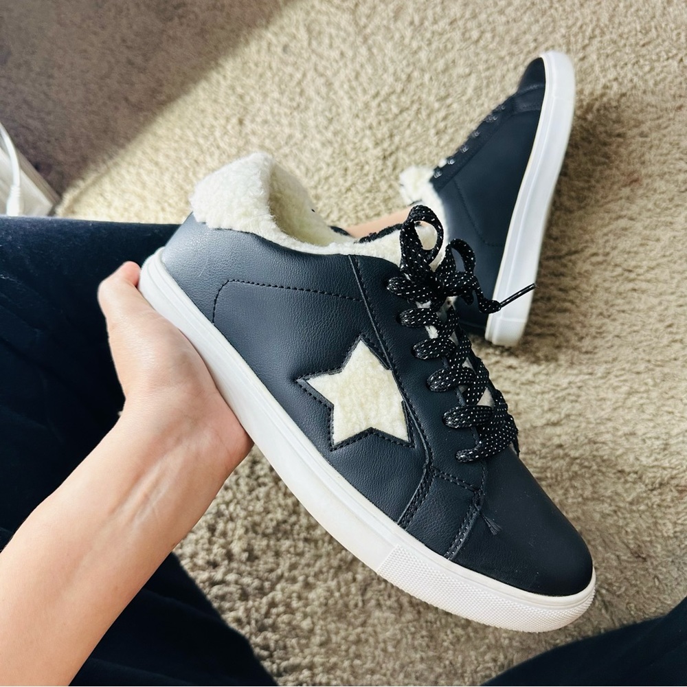 2/$25 PORTLAND by Portland Boot Company Women's Sherpa Lined Sneaker Sz 8.5